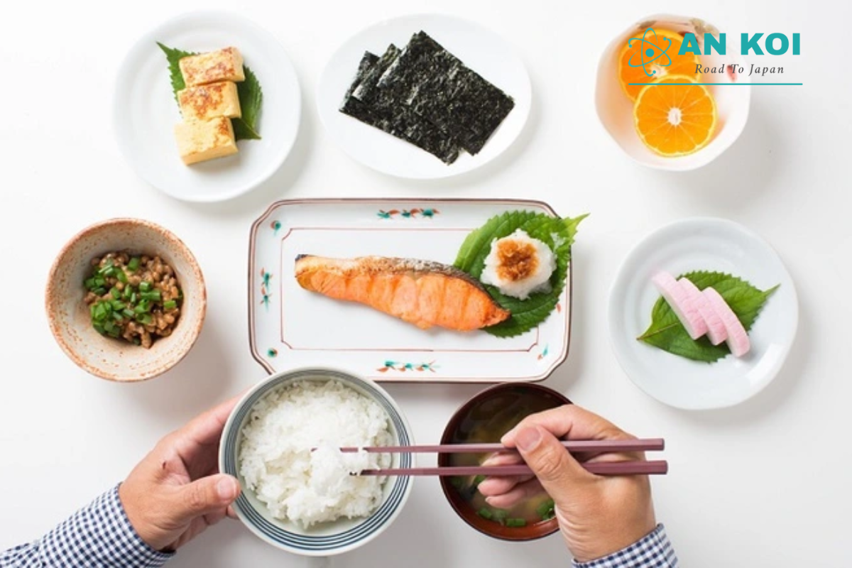 Khám phá lý do tại sao người Nhật sống lâu, những bí quyết trường thọ của người Nhật và chế độ ăn uống lành mạnh giúp họ duy trì sức khỏe dẻo dai như thế nào.