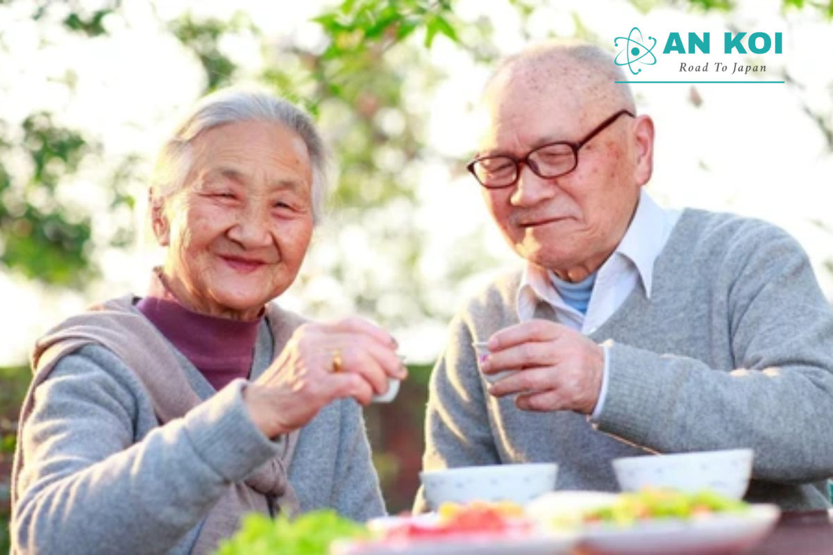 Khám phá lý do tại sao người Nhật sống lâu, những bí quyết trường thọ của người Nhật và chế độ ăn uống lành mạnh giúp họ duy trì sức khỏe dẻo dai như thế nào.